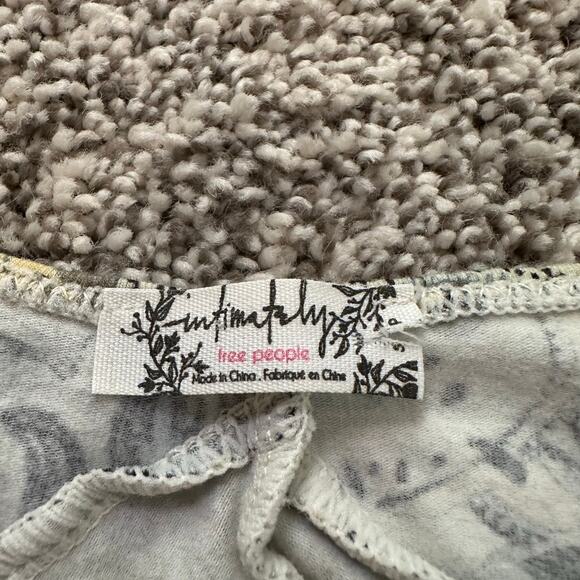 Free People Intimately cream, yellow & navy paisley open back bodysuit S - Picture 6 of 11